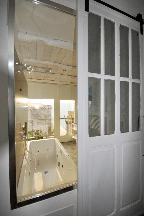 Su Zampillu Boutique Rooms เตวลาดา ภายนอก รูปภาพ